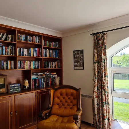 No 12 Old Manor Ballynahinch Holiday home Recess
